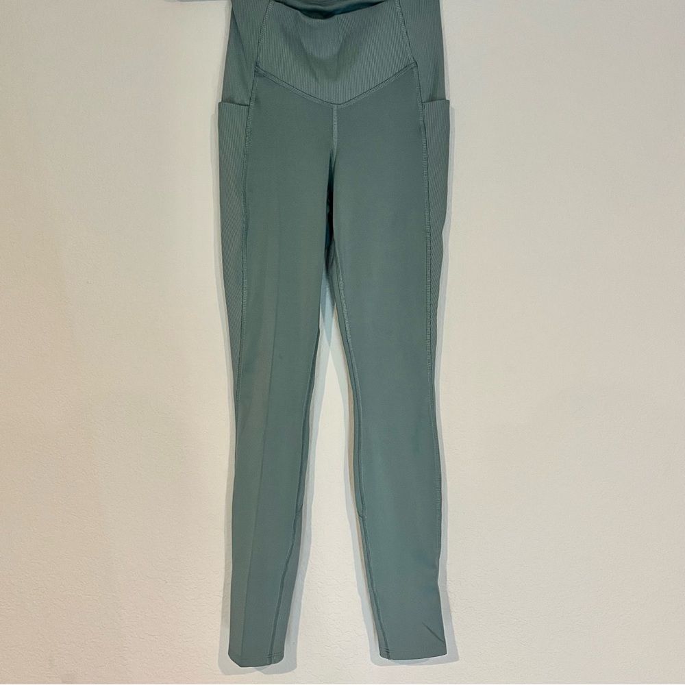 The North Face leggings sage green x-small
